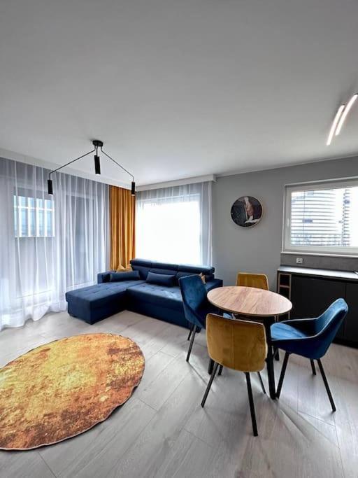 New Apart - Next To Sky Tower Appartamento Breslavia Esterno foto